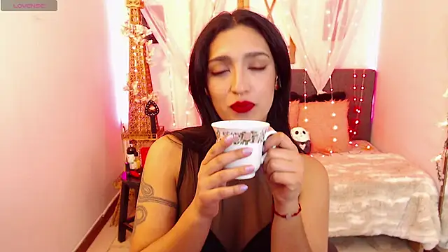 Cleofox  online show from November 24, 2025, 11:49 pm