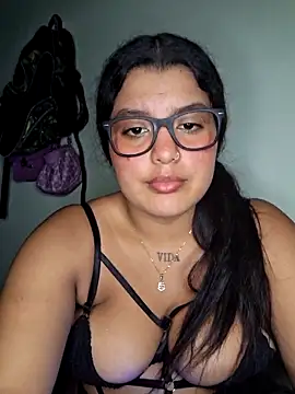 Snapshot of Cat_Hot_Party chatting on November 9, 2025, 11:20 pm Cat Hot Party online show from November 9, 2025, 11:20 pm