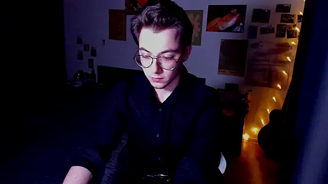 tyler bergg online show from May 10, 2026, 12:47 am