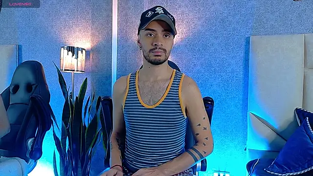 Snapshot of HairyDiamond_ chatting on September 26, 2025, 8:05 pm HairyDiamond  online show from September 26, 2025, 8:05 pm