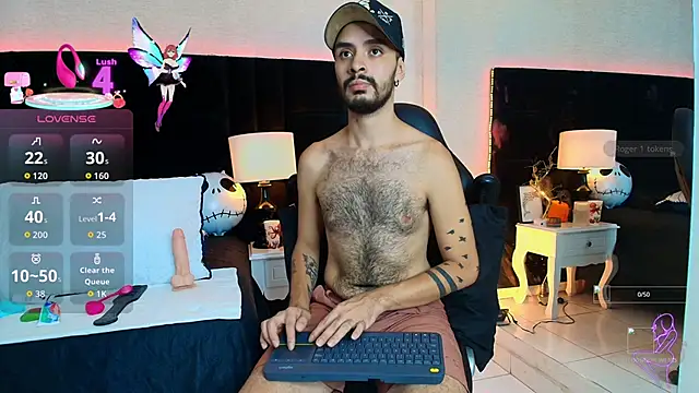 Snapshot of HairyDiamond_ chatting on October 29, 2025, 9:03 pm HairyDiamond  online show from October 29, 2025, 9:03 pm