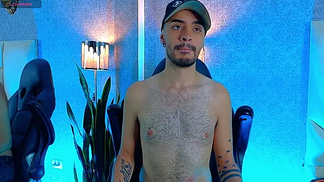 Snapshot of HairyDiamond_ chatting on September 24, 2025, 8:15 pm HairyDiamond  online show from September 24, 2025, 8:15 pm