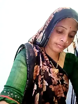 Snapshot of Sharma_pooja chatting on October 1, 2025, 4:22 pm Sharma pooja online show from October 1, 2025, 4:22 pm