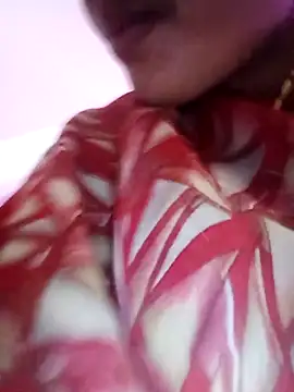 Snapshot of Sharma_pooja chatting on October 26, 2025, 1:06 am Sharma pooja online show from October 26, 2025, 1:06 am