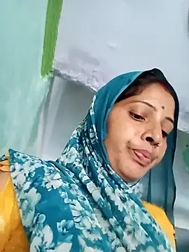 Snapshot of Sharma_pooja chatting on November 1, 2025, 3:57 am Sharma pooja online show from November 1, 2025, 3:57 am