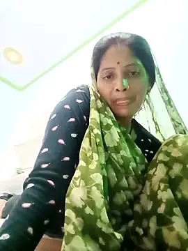 Snapshot of Sharma_pooja chatting on October 24, 2025, 5:01 pm Sharma pooja online show from October 24, 2025, 5:01 pm