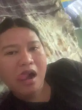 TS-YANNA online show from April 21, 2026, 6:53 am