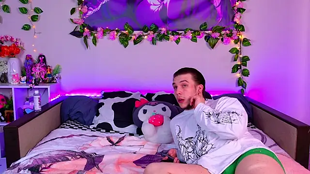 Night angell69 online show from April 11, 2026, 2:21 pm