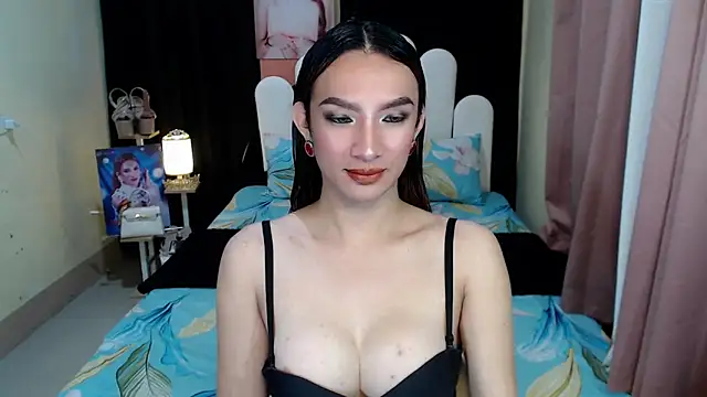 Snapshot of AmandaTheMonsterCock chatting on October 6, 2025, 5:46 pm AmandaTheMonsterCock online show from October 6, 2025, 5:46 pm