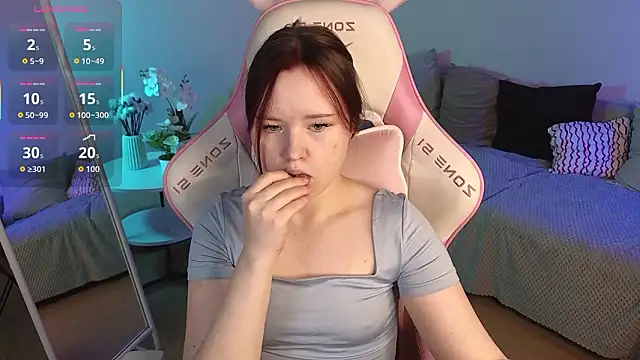 Snapshot of Sweetie_Hope chatting on February 22, 2026, 4:41 pm Sweetie Hope online show from February 22, 2026, 4:41 pm