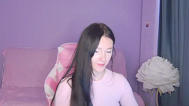 Frankie Nora online show from September 15, 2025, 2:23 am