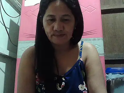 Snapshot of hotmama_063 chatting on September 27, 2025, 8:48 pm hotmama 063 online show from September 27, 2025, 8:48 pm