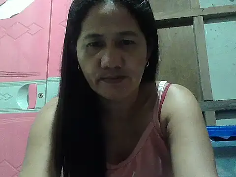 Snapshot of hotmama_063 chatting on September 22, 2025, 12:11 pm hotmama 063 online show from September 22, 2025, 12:11 pm