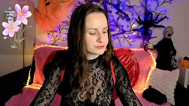 Snapshot of Julia_Lia chatting on October 31, 2025, 9:06 am Julia Lia online show from October 31, 2025, 9:06 am