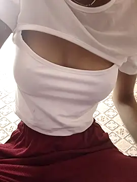 Aidakhan1212 online show from October 31, 2025, 12:07 am