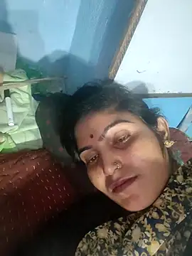 Snapshot of LUCKY_cut chatting on November 2, 2025, 5:40 pm LUCKY cut online show from November 2, 2025, 5:40 pm