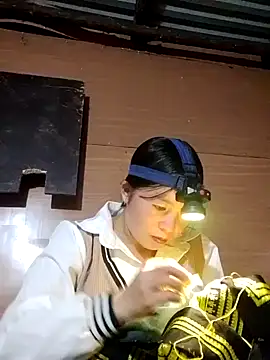 Snapshot of samsam-bae chatting on November 4, 2025, 12:31 pm samsam-bae online show from November 4, 2025, 12:31 pm