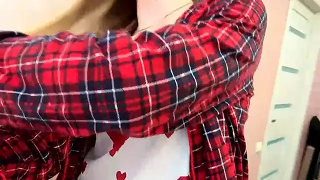 Snapshot of Sweet_horizon chatting on October 17, 2025, 5:11 am Sweet horizon online show from October 17, 2025, 5:11 am