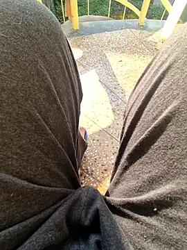 Snapshot of kkkk1882 chatting on October 11, 2025, 3:29 am kkkk1882 online show from October 11, 2025, 3:29 am