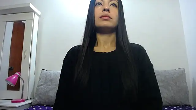 Snapshot of Taylormegan chatting on October 6, 2025, 3:40 am Taylormegan online show from October 6, 2025, 3:40 am