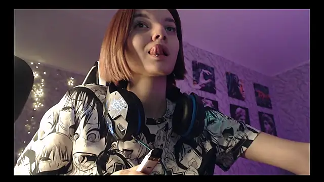 Kitti study online show from September 25, 2025, 12:00 pm