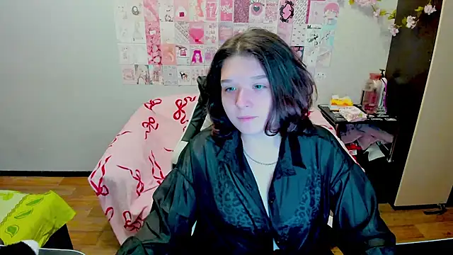 Snapshot of Acid_Kate chatting on October 4, 2025, 12:45 am Acid Kate online show from October 4, 2025, 12:45 am