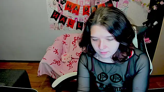 Snapshot of Acid_Kate chatting on October 20, 2025, 12:13 am Acid Kate online show from October 20, 2025, 12:13 am