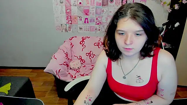 Snapshot of Acid_Kate chatting on October 17, 2025, 12:14 am Acid Kate online show from October 17, 2025, 12:14 am