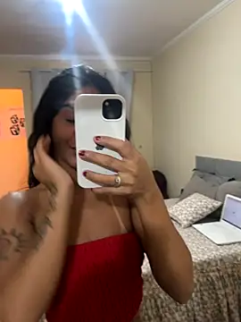 Snapshot of luasweett chatting on November 23, 2025, 3:11 pm luasweett online show from November 23, 2025, 3:11 pm