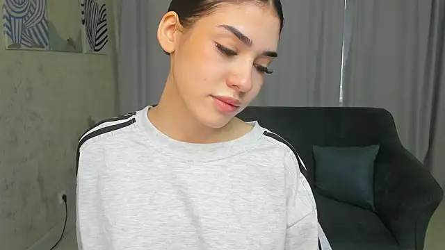 AlicieCarroll online show from September 25, 2025, 2:06 am