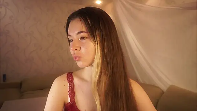 Snapshot of MarlinVarian chatting on October 21, 2025, 6:40 pm MarlinVarian online show from October 21, 2025, 6:40 pm