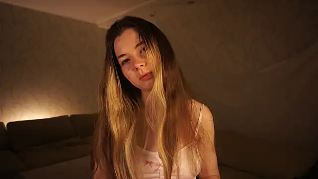 Snapshot of MarlinVarian chatting on September 30, 2025, 6:14 pm MarlinVarian online show from September 30, 2025, 6:14 pm