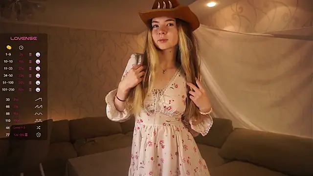 Snapshot of MarlinVarian chatting on October 3, 2025, 4:30 pm MarlinVarian online show from October 3, 2025, 4:30 pm