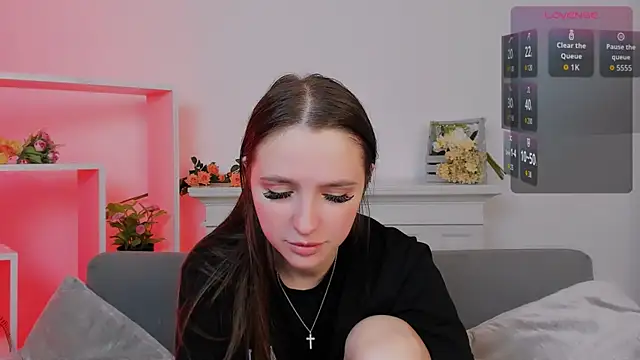 WildHoneyXO online show from October 6, 2025, 5:41 am