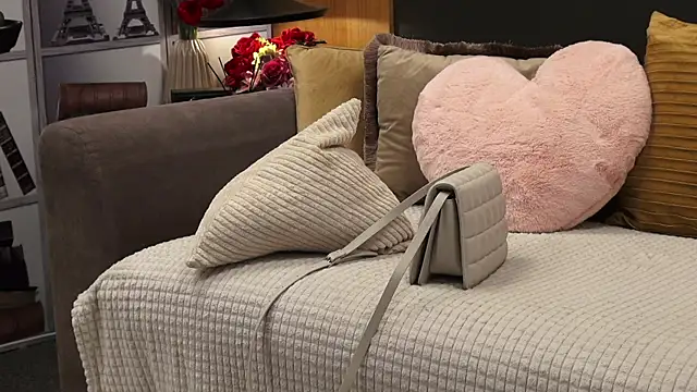 Snapshot of Mia_Swano chatting on April 20, 2026, 11:50 pm Mia Swano online show from April 20, 2026, 11:50 pm
