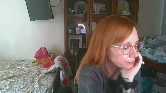 Snapshot of vintagelorraine chatting on September 15, 2025, 4:51 pm vintagelorraine online show from September 15, 2025, 4:51 pm