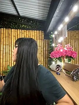 jasmincollin  online show from November 4, 2025, 1:09 am