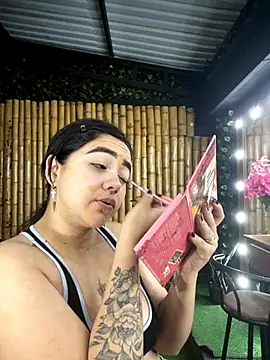 jasmincollin  online show from November 27, 2025, 1:39 am