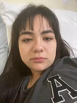 Snapshot of jasmincollin_ chatting on October 17, 2025, 5:48 pm jasmincollin online show from October 17, 2025, 5:48 pm