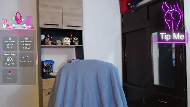 Snapshot of Terra29_ chatting on October 21, 2025, 2:55 am Terra29  online show from October 21, 2025, 2:55 am