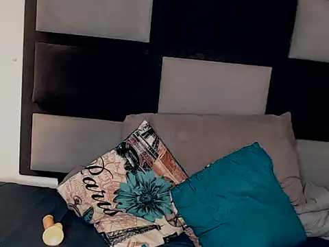 Snapshot of Freaky-boobs chatting on September 22, 2025, 2:06 am Freaky-boobs online show from September 22, 2025, 2:06 am