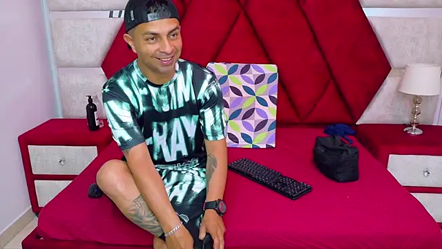 Snapshot of Kity_spiderr chatting on October 13, 2025, 12:18 pm Kity spiderr online show from October 13, 2025, 12:18 pm