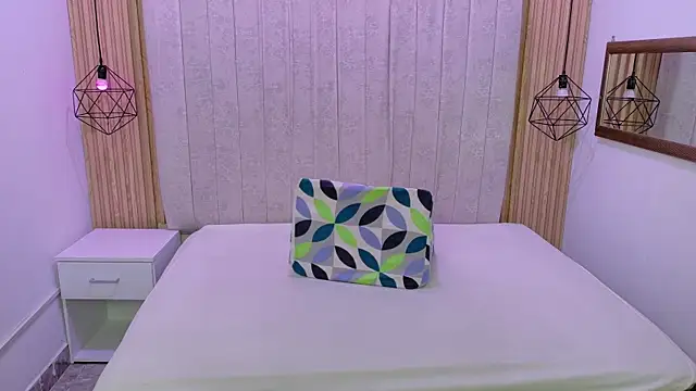 Snapshot of Kity_spiderr chatting on October 29, 2025, 1:10 pm Kity spiderr online show from October 29, 2025, 1:10 pm