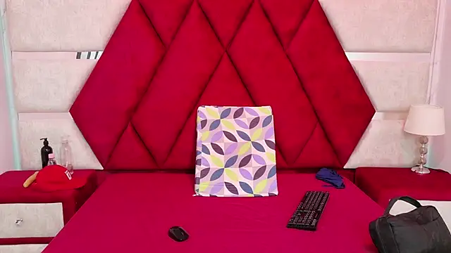 Snapshot of Kity_spiderr chatting on October 1, 2025, 12:31 pm Kity spiderr online show from October 1, 2025, 12:31 pm