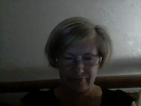Snapshot of LucyLewisX chatting on September 12, 2025, 7:02 pm LucyLewisX online show from September 12, 2025, 7:02 pm