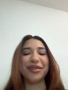 ItalianGirl online show from November 29, 2025, 4:07 pm