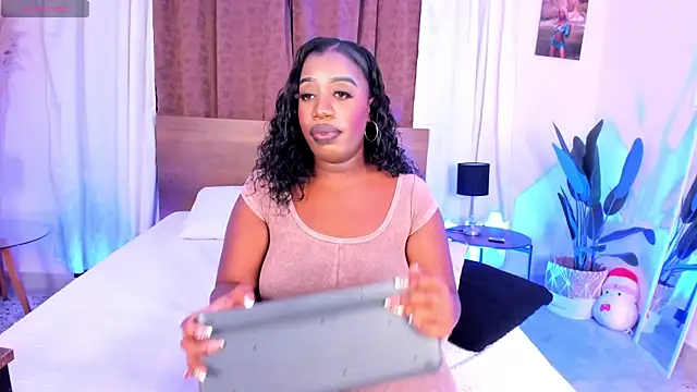 ViolettGomez 93 online show from April 18, 2026, 5:10 am