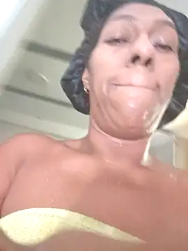 Kristal Bronw Lawren online show from October 4, 2025, 1:29 am