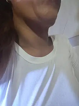 Snapshot of Kristal_Bronw_Lawren chatting on November 25, 2025, 2:06 pm Kristal Bronw Lawren online show from November 25, 2025, 2:06 pm