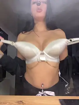 bbadies online show from October 17, 2025, 11:28 pm